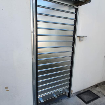 Rideau métallique de sécurité, protection renforcée pour commerces